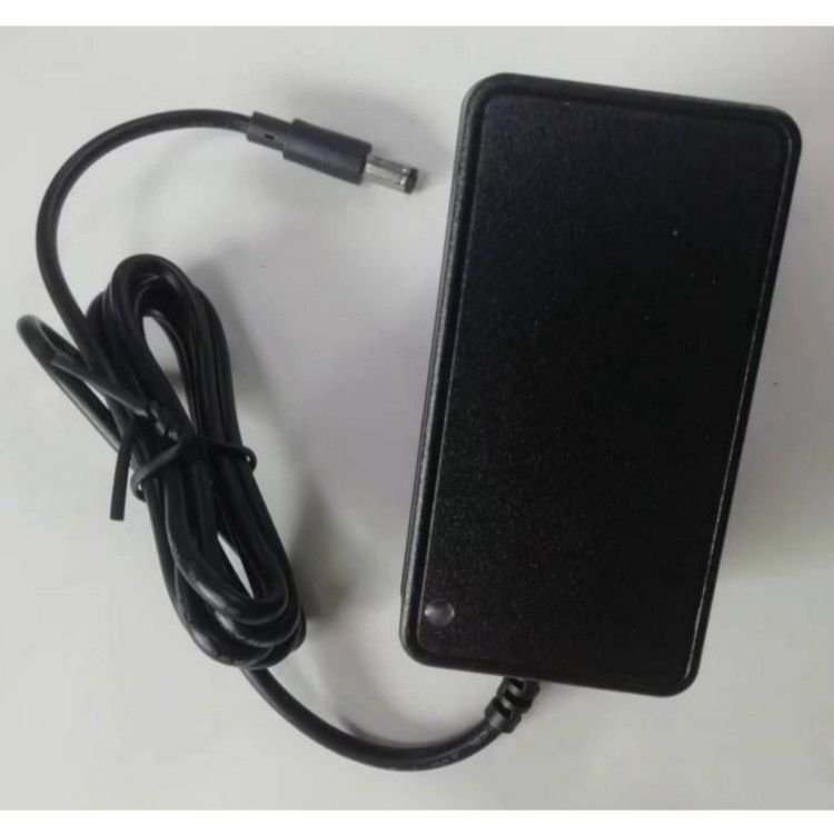 12.6v 3a Ac Dc Adapter Charger Điện thoại chuẩn châu Âu Dc5.5x2.1mm Nam