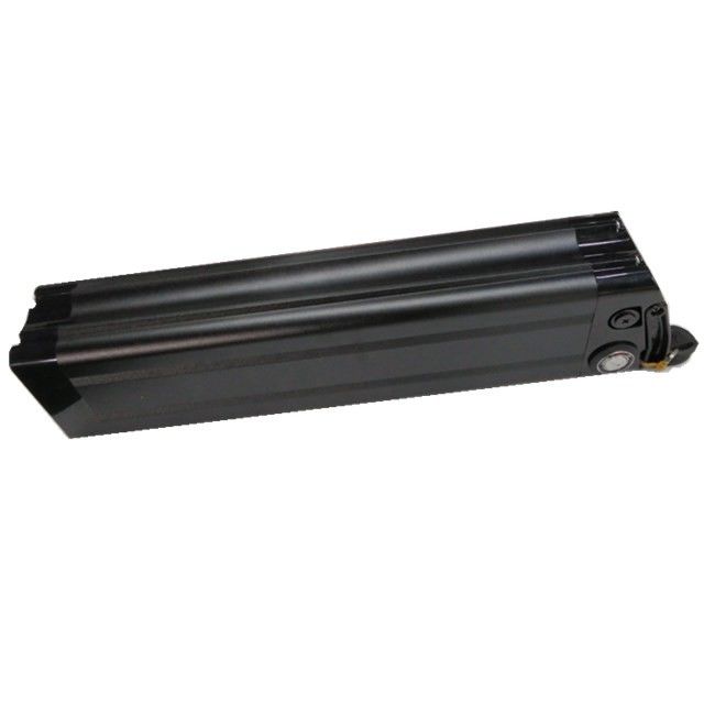 Bộ pin cá bạc 48V 15Ah cho Ebike với cổng sạc đầu pháo 3P