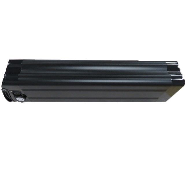 Bộ pin cá bạc 48V 15Ah cho Ebike với cổng sạc đầu pháo 3P