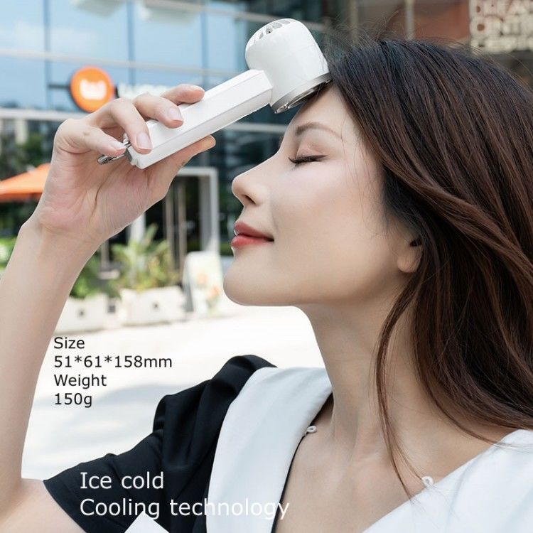 Máy quạt làm mát bán dẫn nhỏ Năm cấp gió mạnh Máy quạt lạnh băng không lưỡi dao Máy quạt cầm tay mini với máy làm mát băng